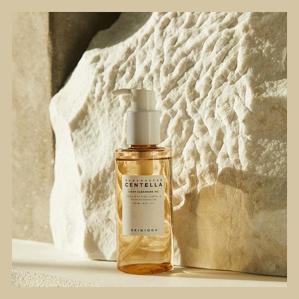 Buy Centella Light Cleansing Oil - Gentle Makeup Remover online with delivery in Erbil, Sulaymaniyah, Duhok, Baghdad, Basra, Najaf, Karbala, Babil, and all over Iraq - Details 2